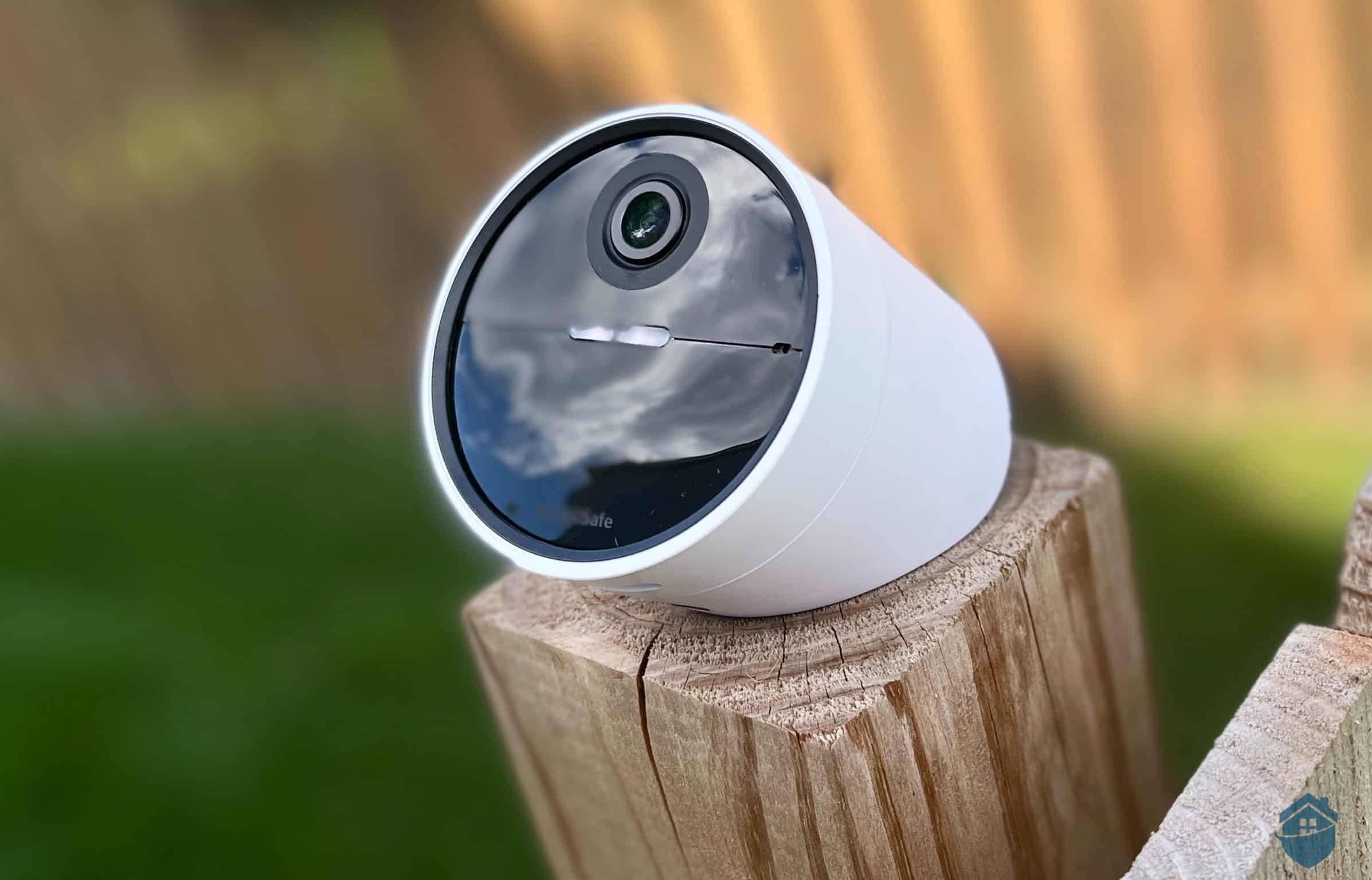 SimpliSafe Outdoor Camera on Fence Post