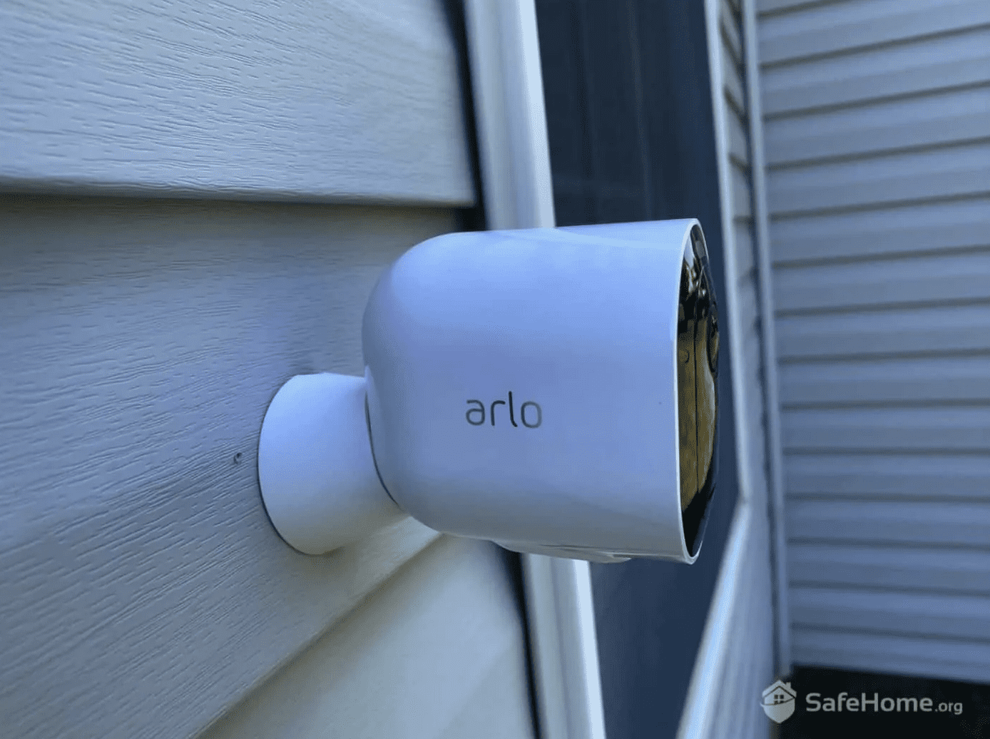 Arlo Image