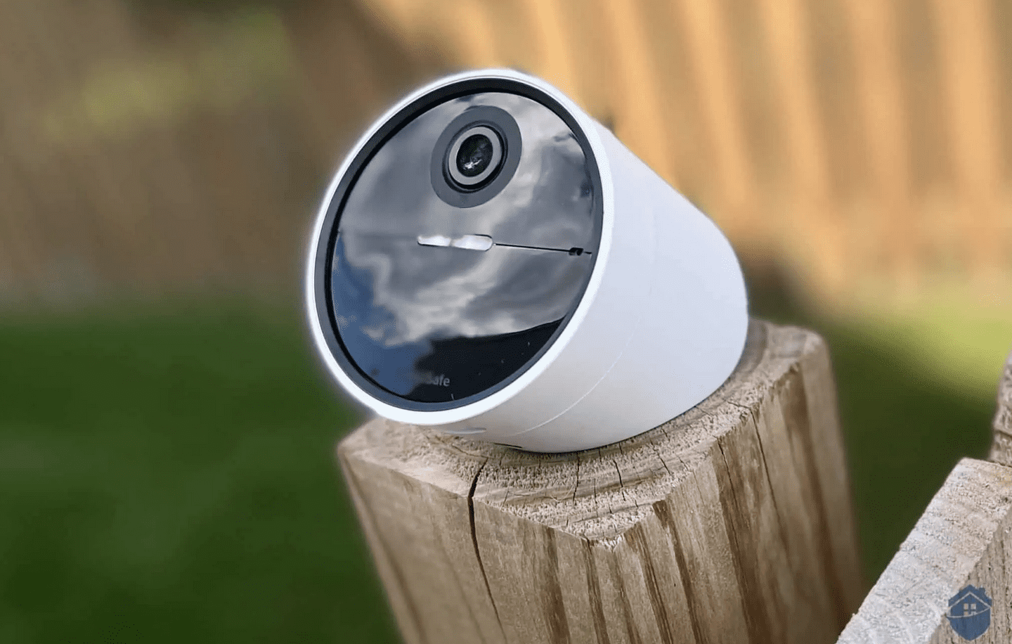 The SimpliSafe Outdoor Camera can run off solar power