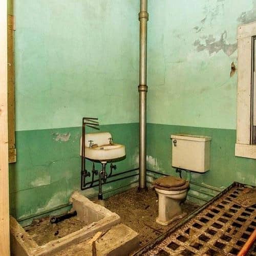 Home jail toilet