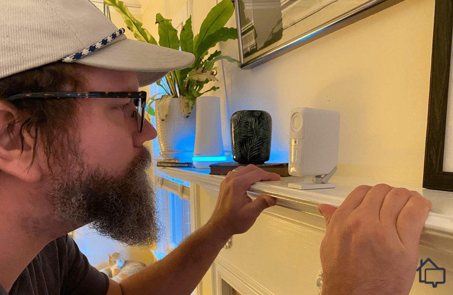 Checking out the privacy screen on SimpliSafe_s new wireless indoor camera