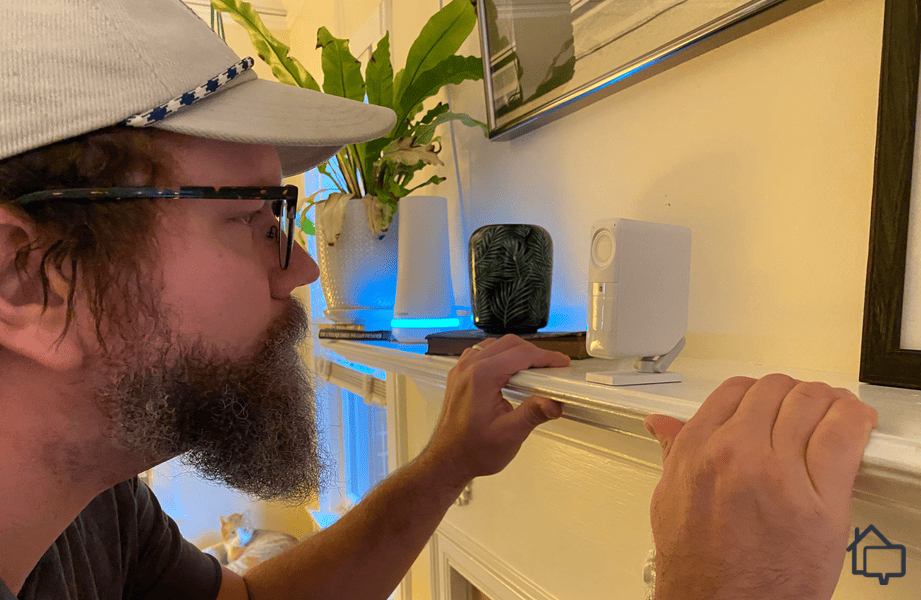 Checking out the privacy screen on SimpliSafe’s indoor camera.