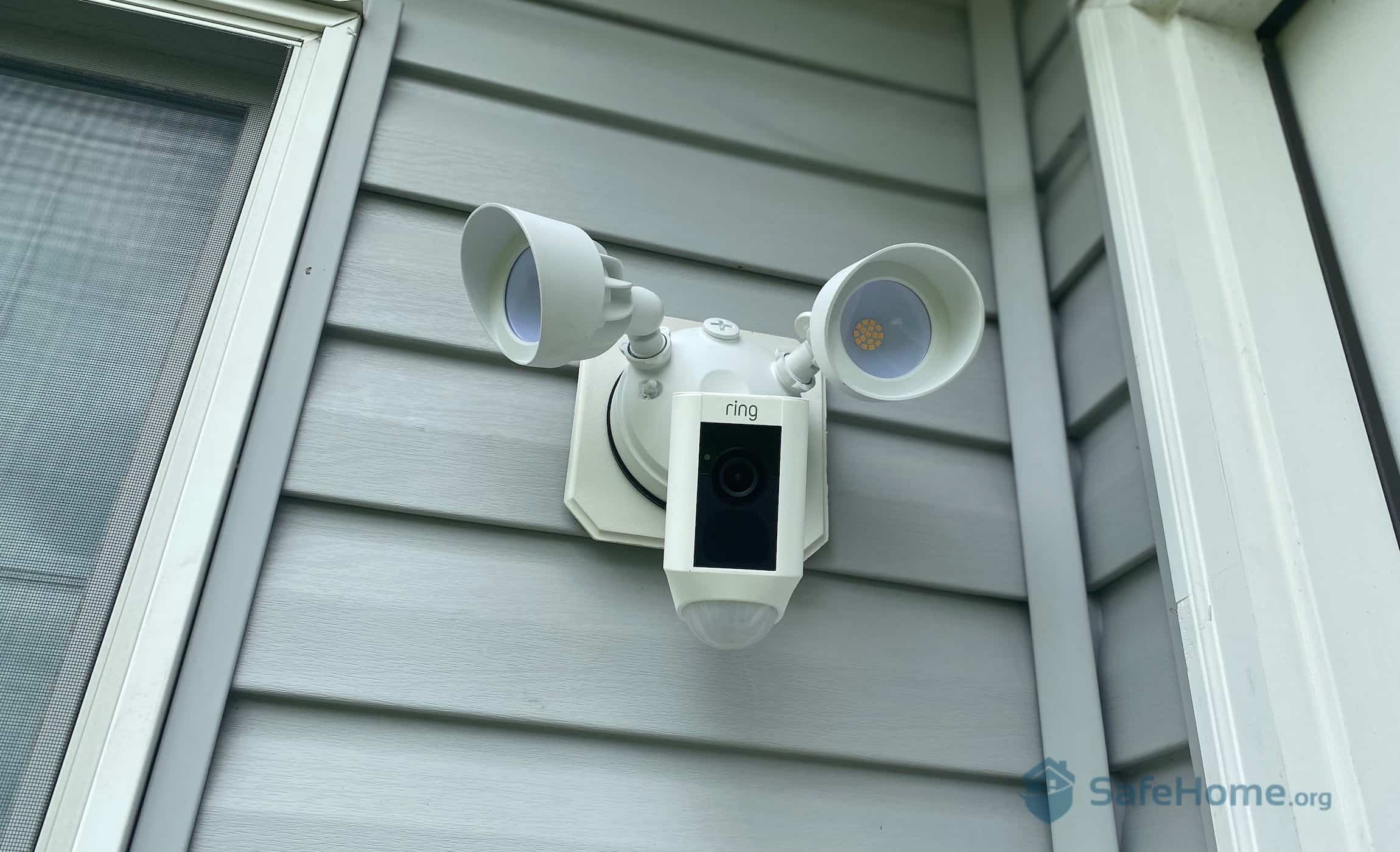 ring security cam floodlight review